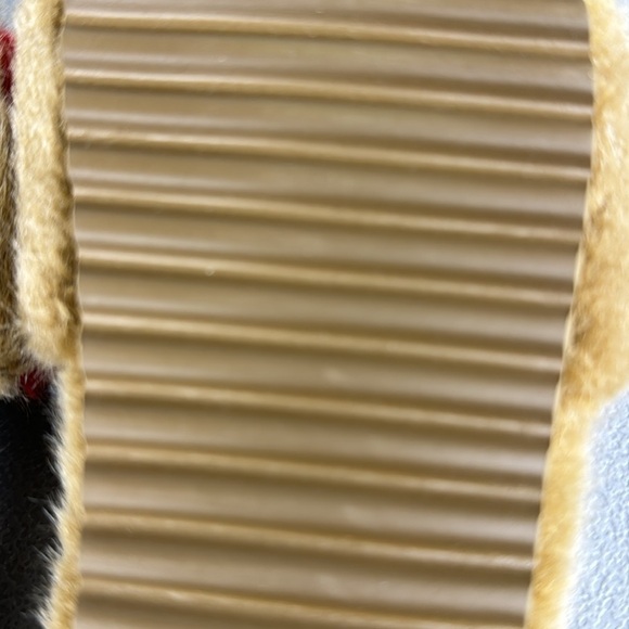 Burberry Kids Faux Fur Hockley Slipper. Size 30. US 12.5. - Picture 14 of 17